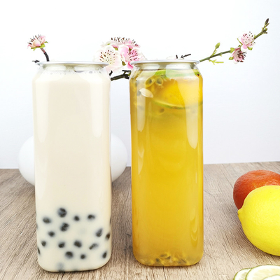 缶のふたのドレッシングが付いている明確な0.5L正方形の飲むびん